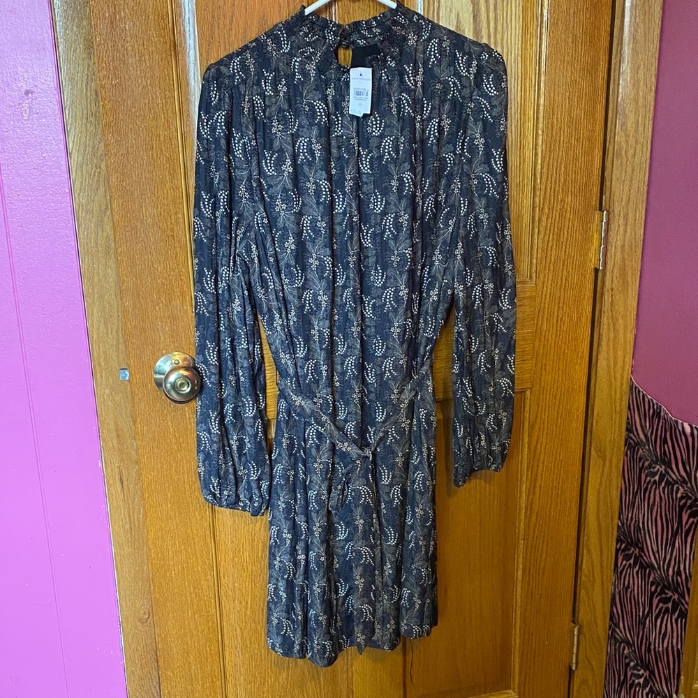 Ann Taylor Navy and White Floral Dress